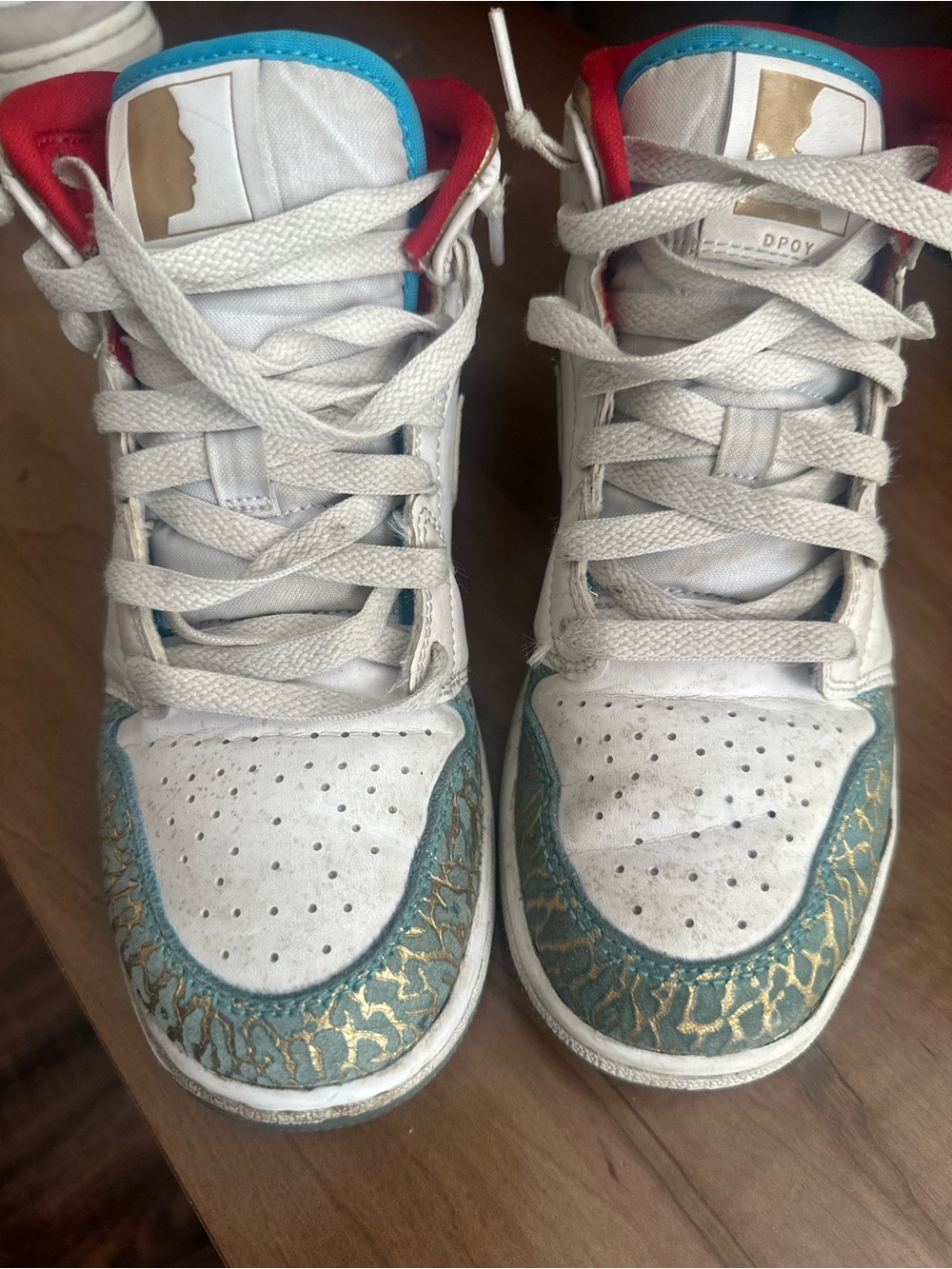 Jordan 1 Mid
Sneaker School NC to Chicago (GS) - Picture 2 of 4